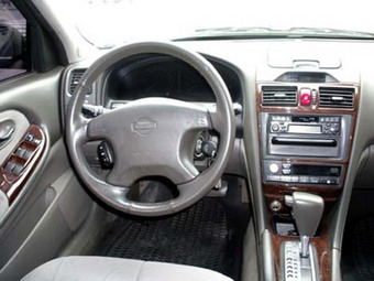 2001 Nissan Maxima Pictures