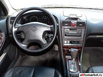 2002 Nissan Maxima Pictures