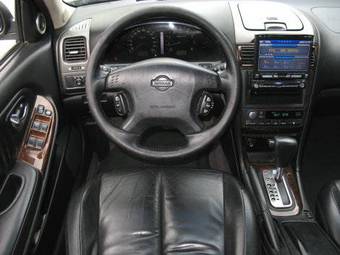2002 Nissan Maxima Pictures