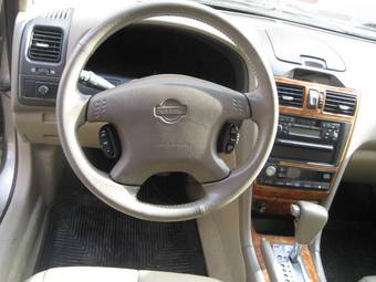 2003 Nissan Maxima Images