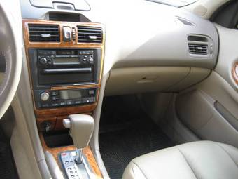 2003 Nissan Maxima Pictures