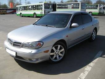 2003 Nissan Maxima Photos