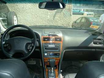 2004 Nissan Maxima Images