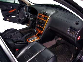 2004 Nissan Maxima Images