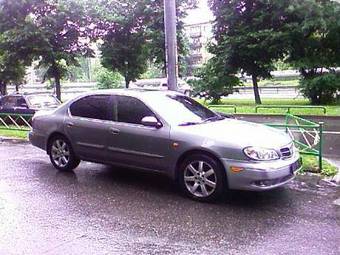 2004 Nissan Maxima Pics