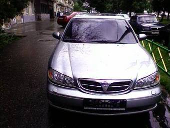 2004 Nissan Maxima Pictures