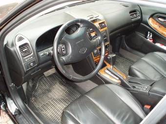 2004 Nissan Maxima Pictures