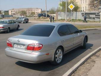 2004 Nissan Maxima Pictures