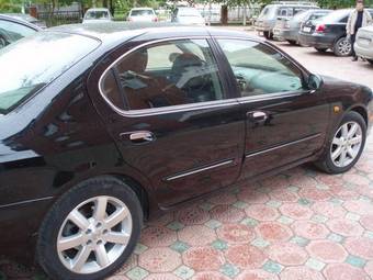 2004 Nissan Maxima Photos