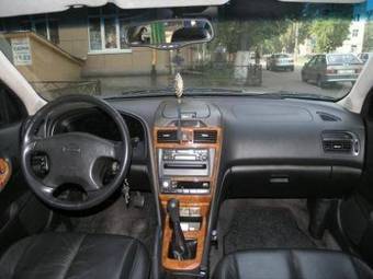 2004 Nissan Maxima Photos