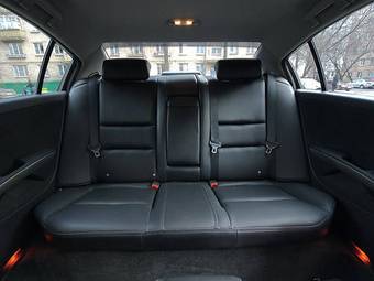 2004 Nissan Maxima Pics