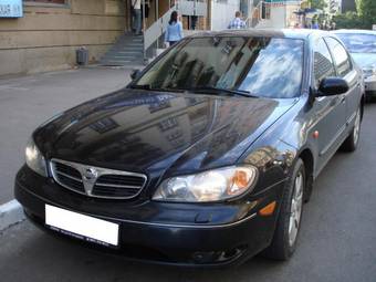 2004 Nissan Maxima Pictures