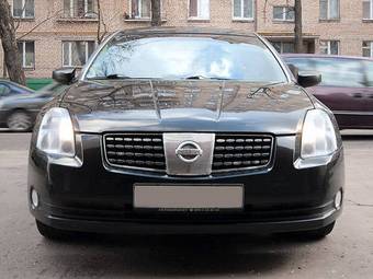 2004 Nissan Maxima Pictures