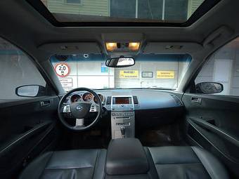 2004 Nissan Maxima Pictures