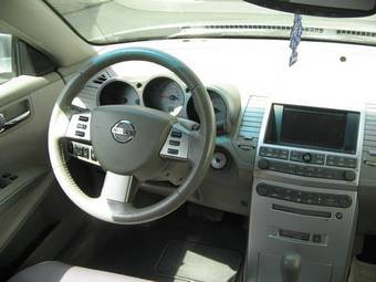 2005 Nissan Maxima Images