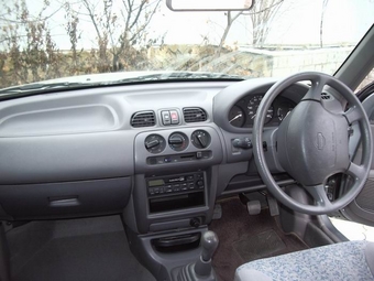 1999 Micra