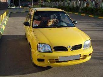 1999 Nissan Micra Pictures