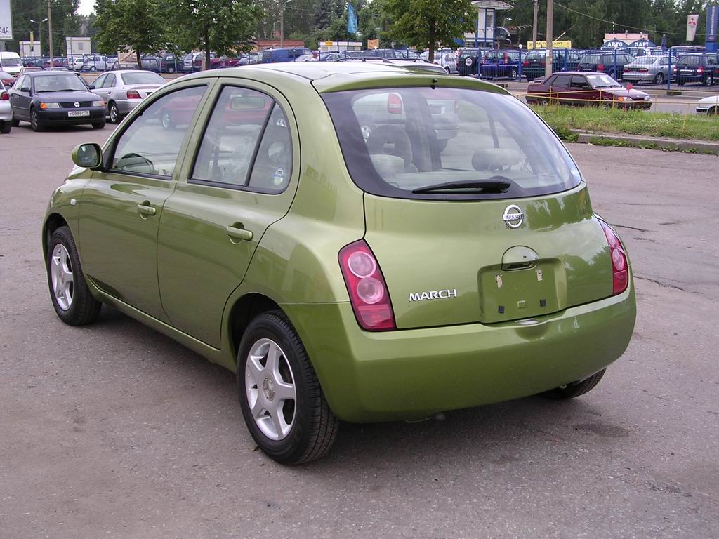 2002 Nissan Micra Photos
