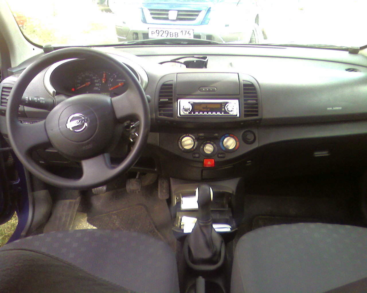 Micra k12 2008 года салон