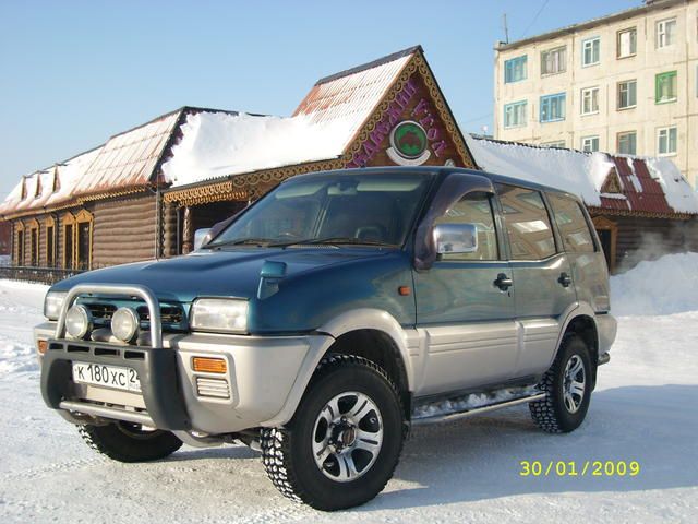 1994 Nissan Mistral