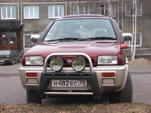 1995 Nissan Mistral