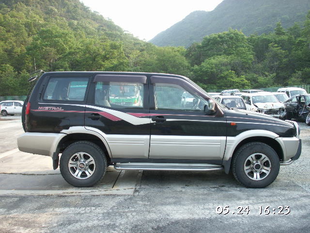 1995 Nissan Mistral