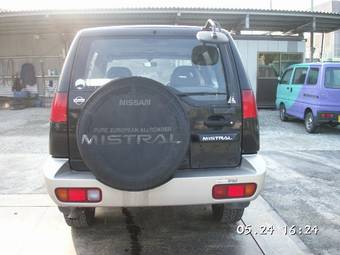 Nissan Mistral