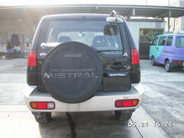 1995 Nissan Mistral