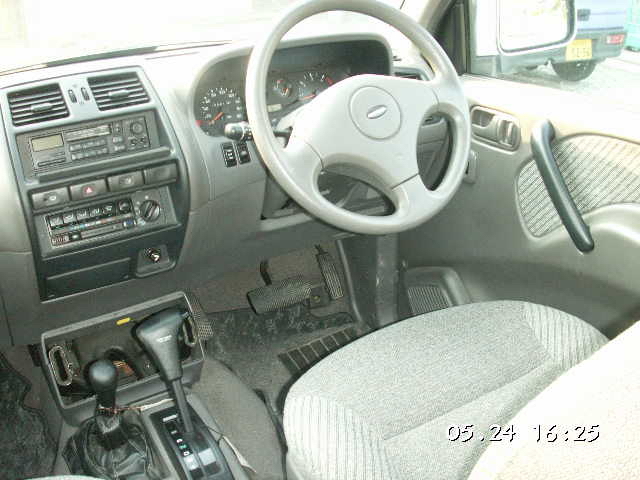 1995 Nissan Mistral