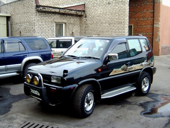 1996 Nissan Mistral