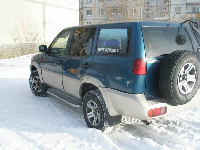 1996 Nissan Mistral