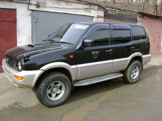 1997 Nissan Mistral