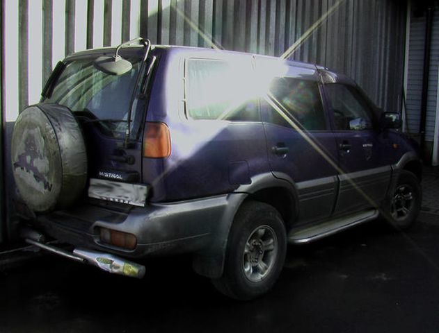 1997 Nissan Mistral