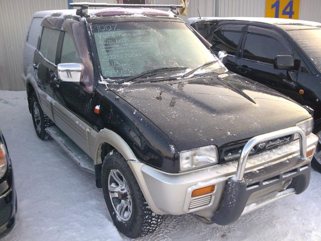 1997 Nissan Mistral