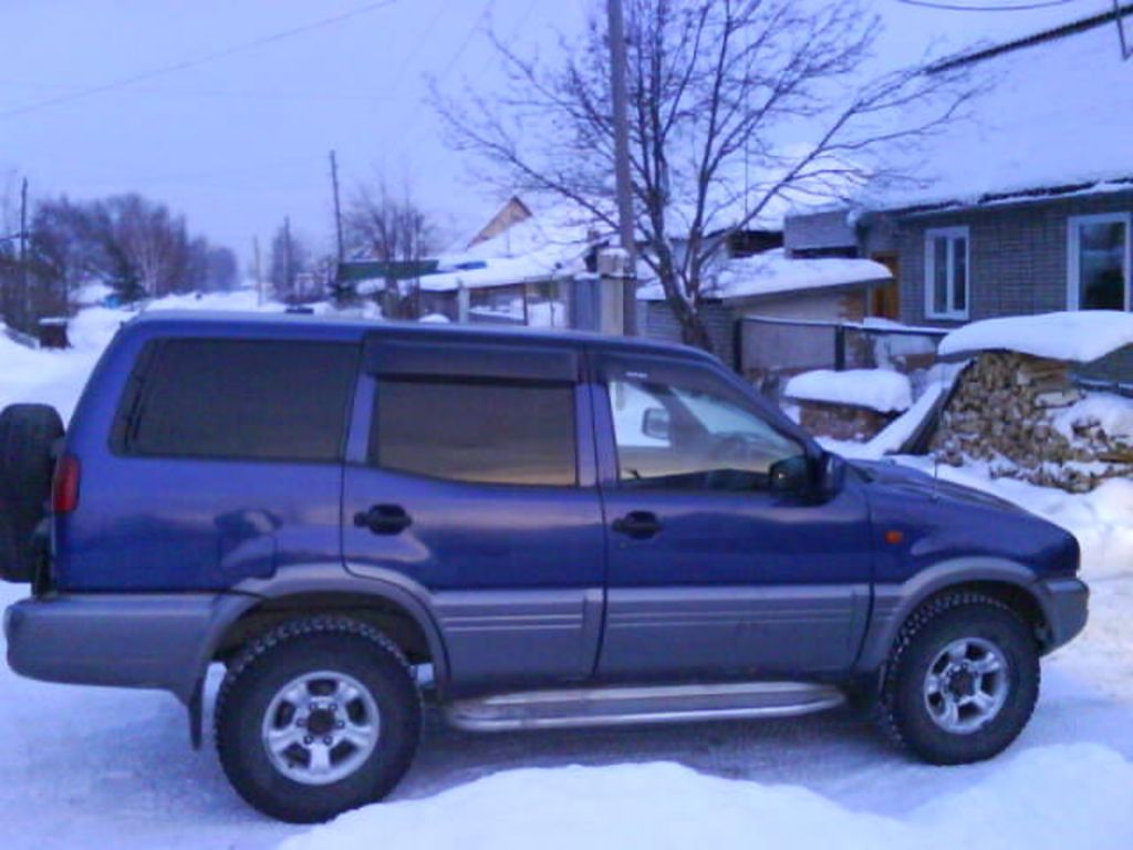 1997 Nissan Mistral