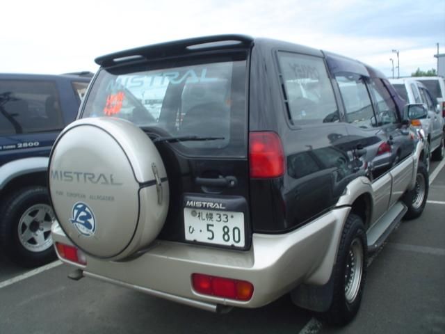 1998 Nissan Mistral