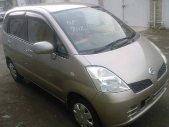 2002 Nissan Moco Pictures