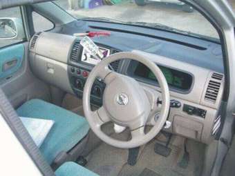 2003 Nissan Moco Pictures