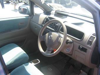 2003 Nissan Moco Pictures