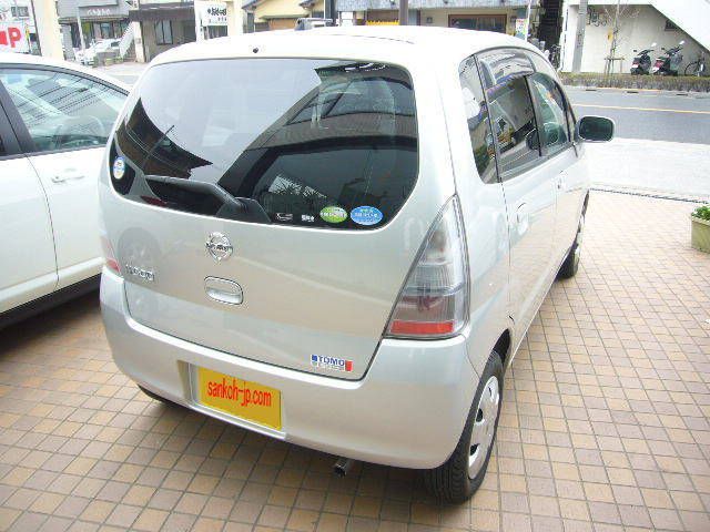 2004 Nissan Moco