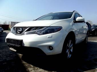 2010 Nissan Murano Photos