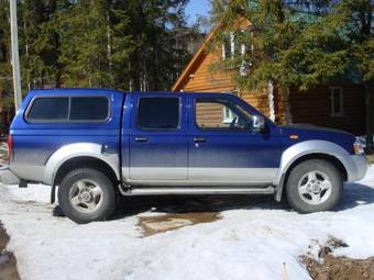 2002 Nissan Navara Pictures