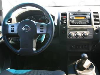 2006 Nissan Navara Photos
