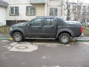 2007 Nissan Navara Images