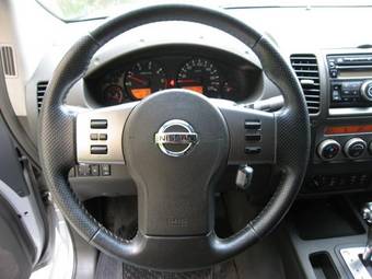 2007 Nissan Navara Photos