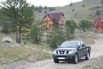 2007 Nissan Navara Pictures