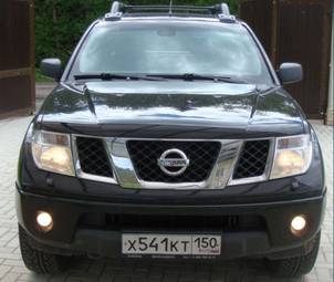 2007 Nissan Navara Images