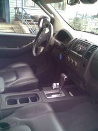 2008 Nissan Navara Photos