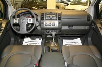 2008 Nissan Navara Photos