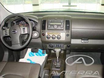 2008 Nissan Navara Photos